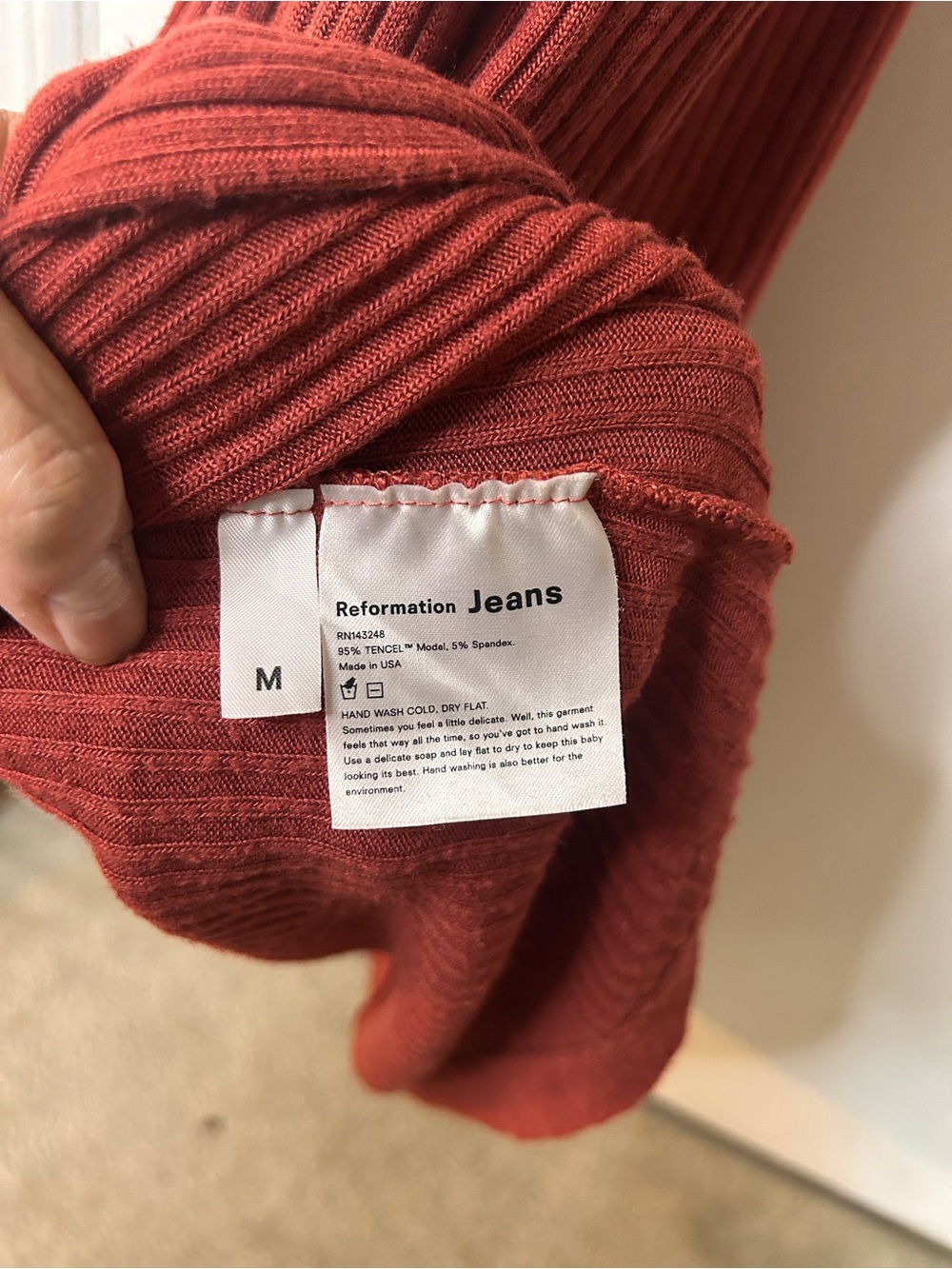 REFORMATION JEANS OLYMPIA RUST COLORED RIBBED MIDI DRESS W/SLIT SIZE MEDIUM - Picture 6 of 7